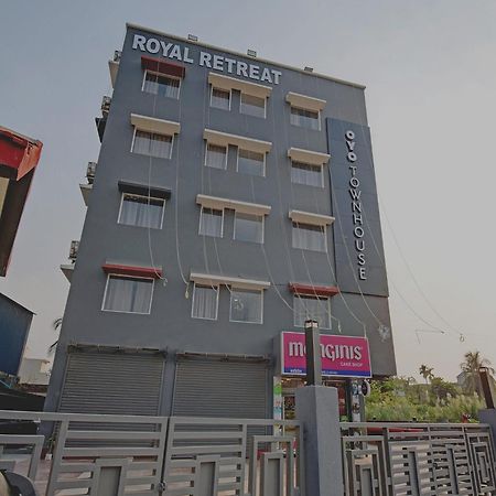 Hotel Super Townhouse The Royal Retreat Garui Esterno foto